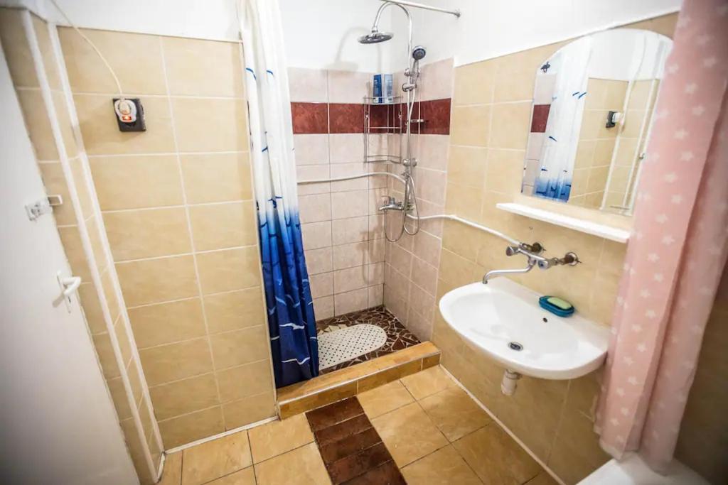 Keleti Apartment City Center Big Flat Bedroom Private Use Будапеща Екстериор снимка