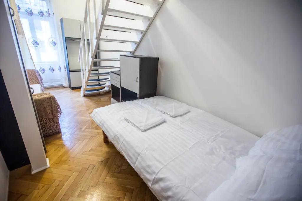 Keleti Apartment City Center Big Flat Bedroom Private Use Будапеща Екстериор снимка