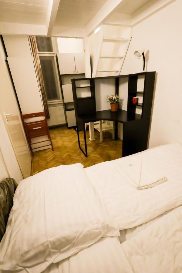 Keleti Apartment City Center Big Flat Bedroom Private Use Будапеща Екстериор снимка